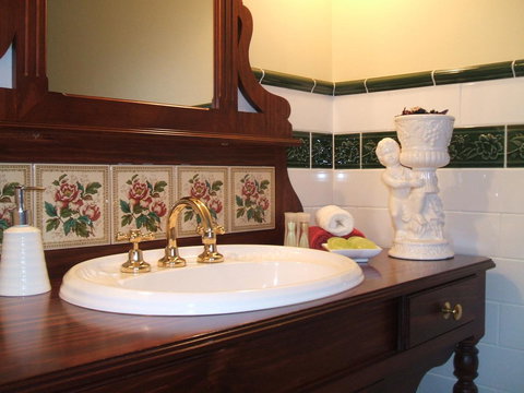 Touchwood Cottages - Accommodation Europe 22