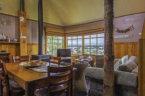 Touchwood Cottages - Accommodation Europe 32