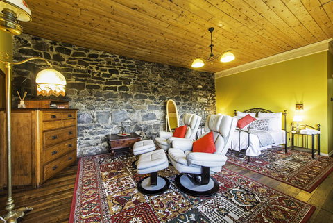 Touchwood Cottages - Accommodation Europe 38