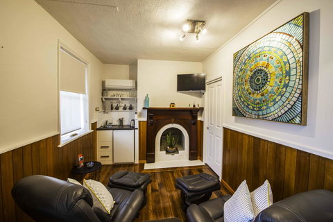 Touchwood Cottages - Accommodation Europe 9