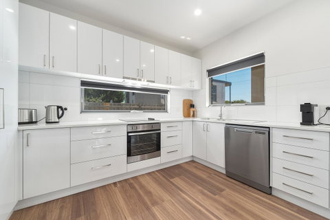 Rosewater Townhouses Dromana - Events Australia 17
