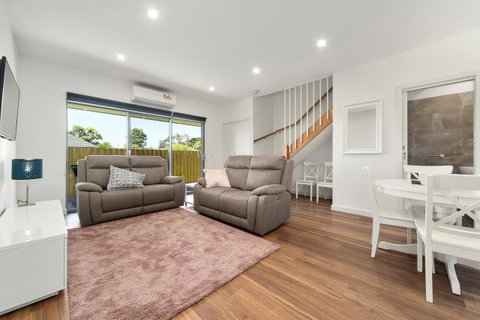 Rosewater Townhouses Dromana - Events Australia 14