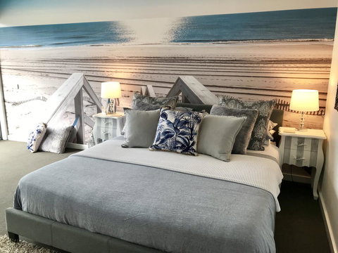 Lorne World - Events Australia 3