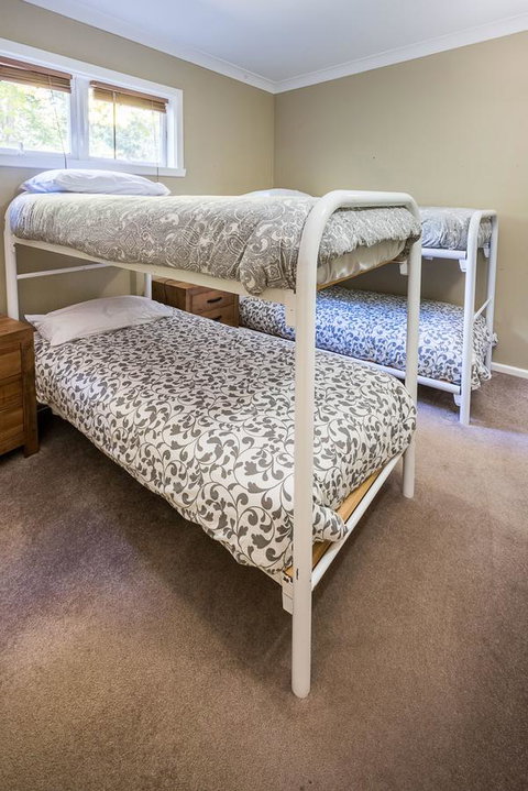 Avalon House - Accommodation Europe 30