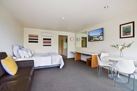 Lorne Bay View Motel - Events Australia 24