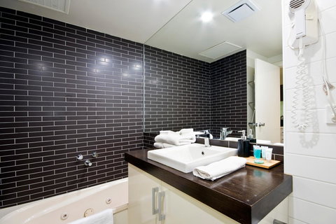 Lorne Bay View Motel - Events Australia 39