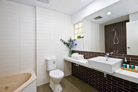 Lorne Bay View Motel - Events Australia 35