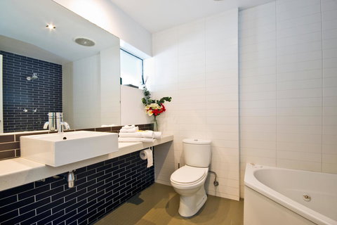 Lorne Bay View Motel - Events Australia 5