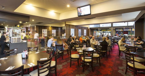 Nightcap At Keysborough Hotel - Events Australia 7