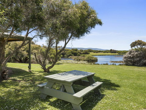 Apollo Bay Cottages - Events Australia 6