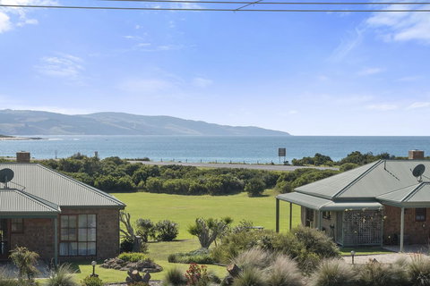 Apollo Bay Cottages - Events Australia 1