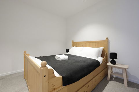 Mono Apartments On La Trobe Street - Events Australia 23