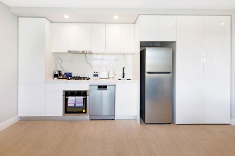 The Hamptons Apartments - St Kilda - Events Australia 27