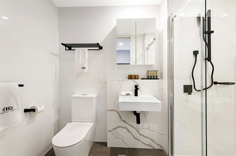 The Hamptons Apartments - St Kilda - Events Australia 15
