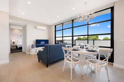 The Hamptons Apartments - St Kilda - Events Australia 2