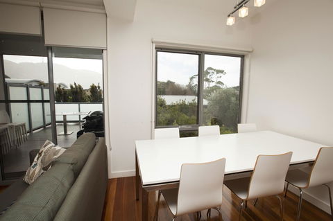 7 Falls Apartments - Events Australia 10