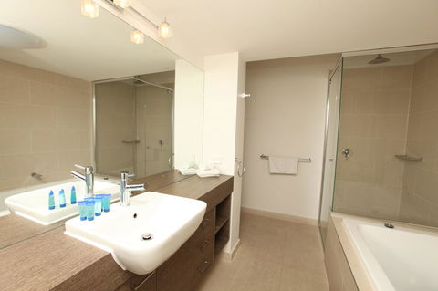 7 Falls Apartments - Events Australia 1