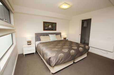 7 Falls Apartments - Events Australia 22