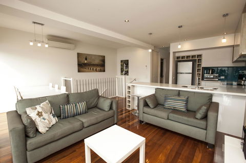 7 Falls Apartments - Events Australia 11