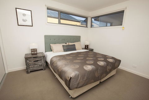7 Falls Apartments - Events Australia 29