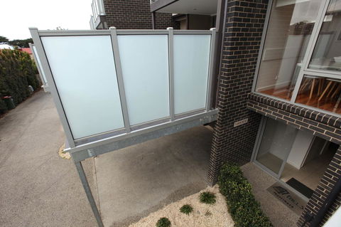 7 Falls Apartments - Events Australia 7