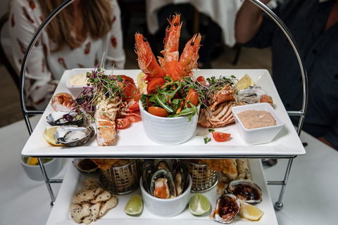 Deep Blue Hotel & Hot Springs - Events Australia 1