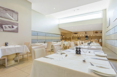 Deep Blue Hotel & Hot Springs - Events Australia 16