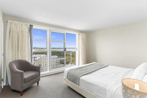 Deep Blue Hotel & Hot Springs - Events Australia 26