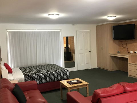 Beachcomber Motel & Apartments - Events Australia 11