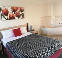 Beachcomber Motel  Apartments - Events Australia