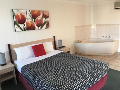 Beachcomber Motel & Apartments - Events Australia 0