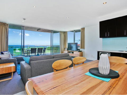 The Dolphin Apartments - Events Australia 15