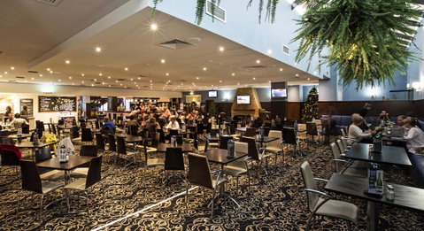 Nightcap At Seaford Hotel - Events Australia 37