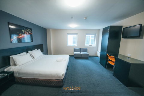 Nomads Melbourne Backpackers - Tourism Bookings 21