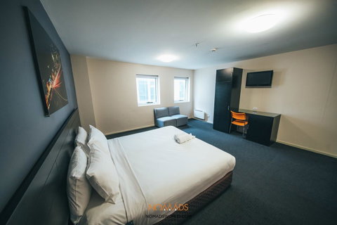 Nomads Melbourne Backpackers - Tourism Bookings 22