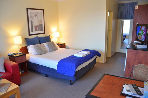 The Sandridge Motel - Events Australia 17