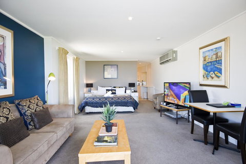 The Sandridge Motel - Events Australia 30