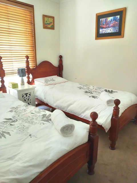 Waterfront Retreat - Events Australia 22