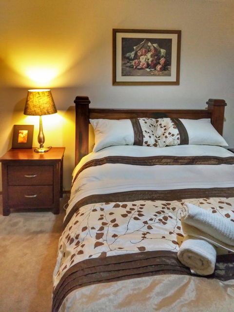 Waterfront Retreat - Events Australia 18