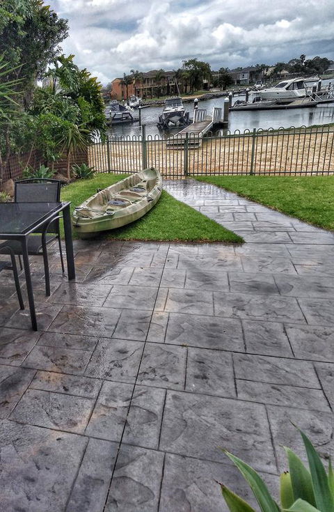 Waterfront Retreat - Events Australia 10