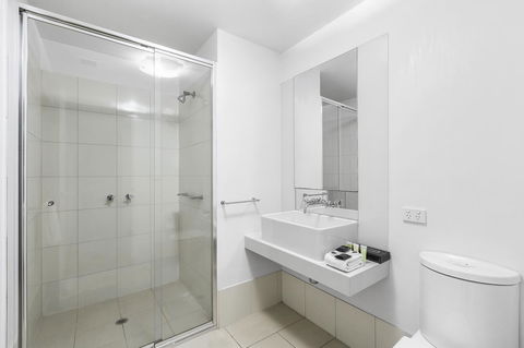 Melbourne Holiday Apartments Flinders Wharf - Tourism Bookings 18