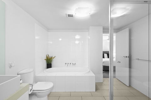 Melbourne Holiday Apartments Flinders Wharf - Tourism Bookings 33