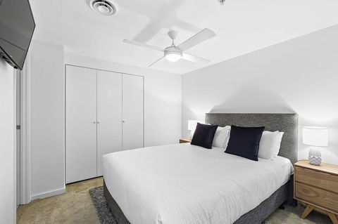 Melbourne Holiday Apartments Flinders Wharf - Tourism Bookings 21