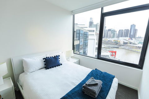Waterfront Melbourne Apartments - Tourism Bookings 28