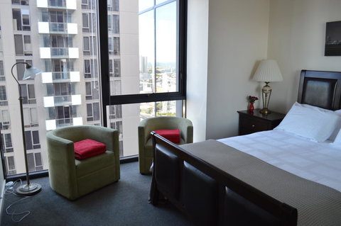 3BR Apartment At Victoria Tower Southbank - Tourism Bookings 11