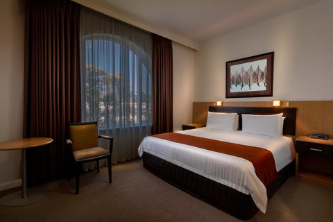 BEST WESTERN PLUS Travel Inn - Tourism Bookings 24