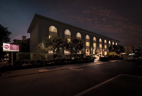 BEST WESTERN PLUS Travel Inn - Tourism Bookings 11