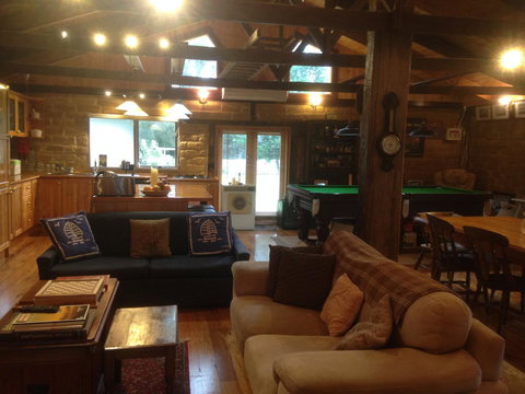 Mud Hollow Barn - Events Australia 10