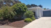 Book Wimbledon Heights Accommodation Vacations Tourism Bookings Tourism Bookings