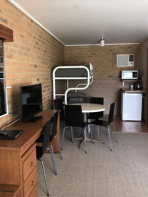 Quays Motel San Remo - Events Australia 3